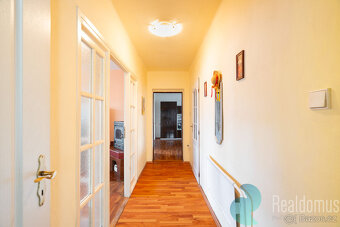 Prodej, rodinný dům se zahradou, bazén, 164 m2, Nové Hrady - 9