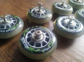 Kolečka na inline brusle 70mm 8 ks - 9