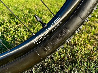 🚀 Canyon Exceed CF 7 – závodní XC raketa - 9