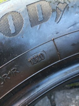 2 celoroční pneumatiky Goodyear 255/60/18 6mm 2020 - 9