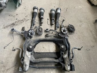 Mercedes-Benz w221 S320cdi 173kw náhradní díly - 9