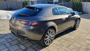 Rozpredám Alfa Romeo Brera 2.4JTDm 154kW na dily - 9