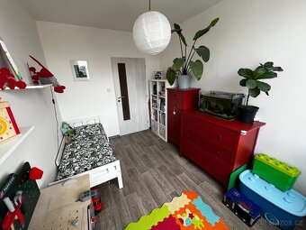 Prodej družstevního bytu 3+1 po rekonstrukci v Odolena Voda - 9