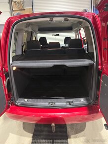 Volkswagen Caddy 2.0 i , 85 kw , Tažné, 1 M . ,ČR. - 9