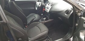 Alfa Romeo Mito 1,4 99Kw benzín - 9
