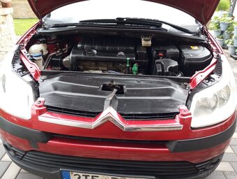 Citroen C4 1.4 65kw benzín 2006 - 9