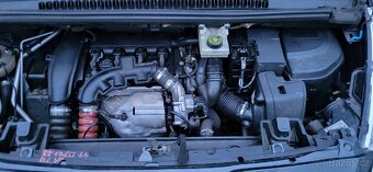 Peugeot 5008 - 9