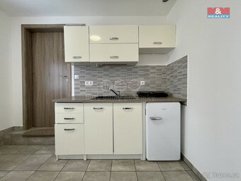 Pronájem bytu 2+kk, 22 m², Praha, ul. U líhní - 9