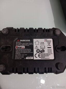 Úhlová bruska PARKSIDE PWSA 20-LI D4 s baterií a nabíječkou - 9