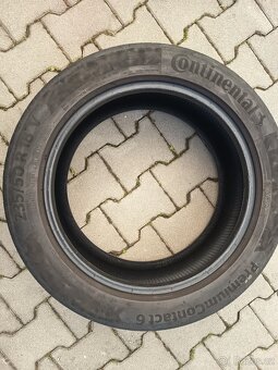 Letní pneu 235/50r18 - 9