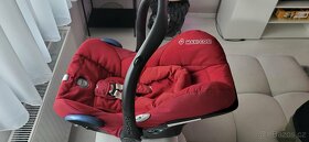 Maxi Cosi vajíčko vč. základny - 9