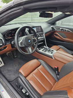 Prodám BMW M850i xDrive cabrio - 9