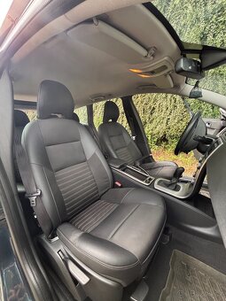 Prodám Volvo V50 2009 • 2.0 diesel - 9