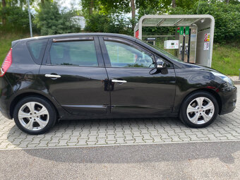 RENAULT SCENIC III 1,4 TCE 96 KW benzin , 2011 - 9