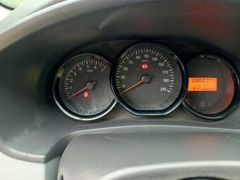Sandero II 1,2 55kw benzín základní verze 2013 - 9