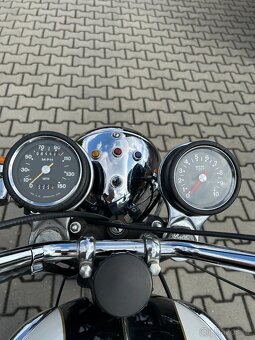 Triumph T150 Trident 750 - 9