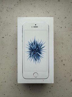 Apple iPhone SE silver 32GB - 9