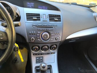 Mazda 3 , 1.6 77kw, r.v: 10/2012, 165000km, hezký stav. - 9