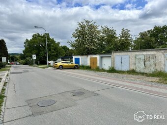 Prodej garáže, 17 m2 - Brno-Bystrc, ev.č. 00951 - 9