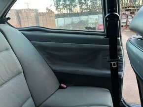 BMW E36 318is Coupe M44B19 MontrealBlau - 9