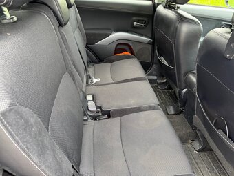 Mitsubishi Outlander 2.3 DI-D 4x4, 7. Míst, Tažné zařízení - 9