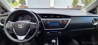 Toyota Auris - 9