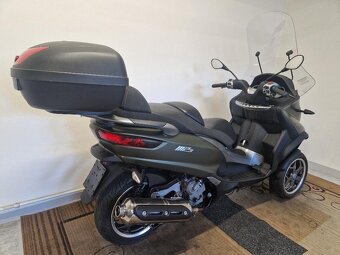 Piaggio MP3 500 LED ESP USB 6/2016 - 9