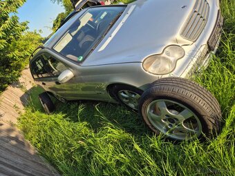 Prodám Mercedes Benz 220 CDI, 470 tis.km - 9