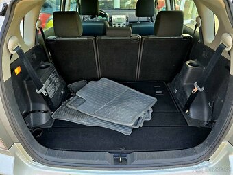 Toyota Corolla Verso, 1,8i serv.kniha 1.maj ČR - 9