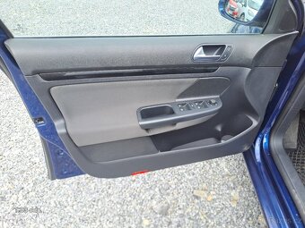 GOLF VI 1.6TDi 77kW 4x4 combi, r.10, VÝBAVA - 9