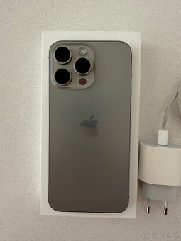 Prodám IPhone 15 Pro Max 256GB - 9