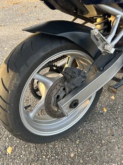 Yamaha Fazer 600 - 9