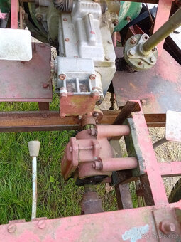 Malotraktor Fréza Diesel 2vál - 9