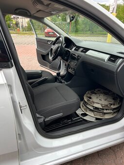 Škoda Rapid, 1,6 TDI 66kW Ambition Fresh - 9