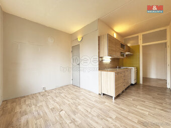 Prodej bytu 2+1, 62 m², Karlovy Vary, ul. Krušnohorská - 9