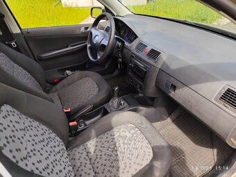 Fabia 2005, tažné zařízení, platná STK, 1,2i 47Kw - 9