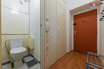 Prodej bytu 1+1, 36 m², Karlovy Vary, ul. K. Čapka - 9