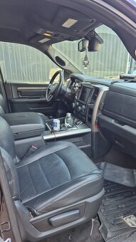 DODGE RAM 1500 5,7 HEMI SPORT - 9