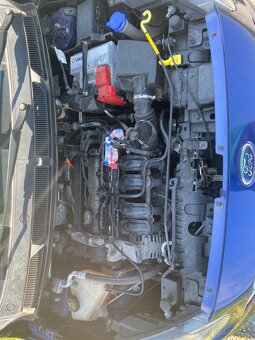 Ford Ka+ 1.2i 63 kW, kup ČR 12/2017 84 tis.KM výhřev sedadel - 9