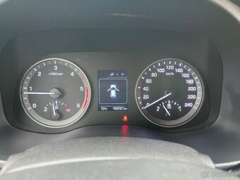 Hyindai Tucson 2.0 CRDI ČR.1.Maj.Servis.kn/4x4/Nehav. - 9