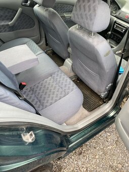 Škoda Octavia 1 Combi Prodám veškeré náhradní díly - 9