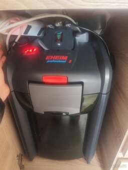 ZAŘÍZENÉ AKVÁRIUM - 9