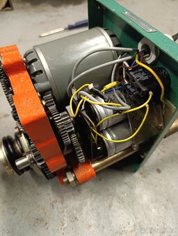 Motorek grilu , motor s převodovkou na otáčení - 9