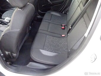 Peugeot 2008 1.2 Pure r.v.2017 2.Maj.serv.kníž. 81kw - 9