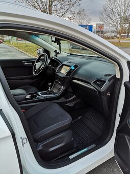 Ford Edge 2.0 TDCI 132kw Manuál - 9