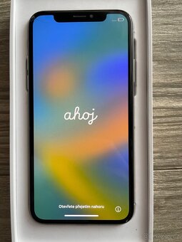IPhone X 256gb bílý - 9