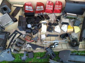 Škoda Octavia RS díly - 9