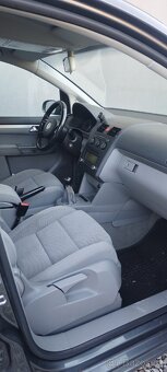 VW Touran 2.0 FSI - 9