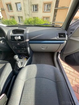 Renault Clio II 1,2 55kw 3dveř. - 9