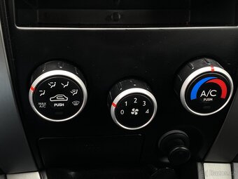 Hyundai Tucson 2.0 i , 104 kW benzín, 2009 - 9